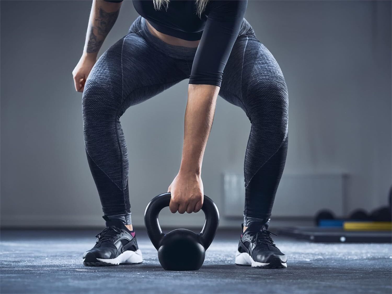 Intruder 5 Kg Kettlebell Strength and Cardio Training Weights (Black) Black Kettlebell (5 kg) - Image 4